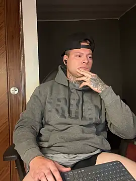 Živý XXX chat LuciusValmont