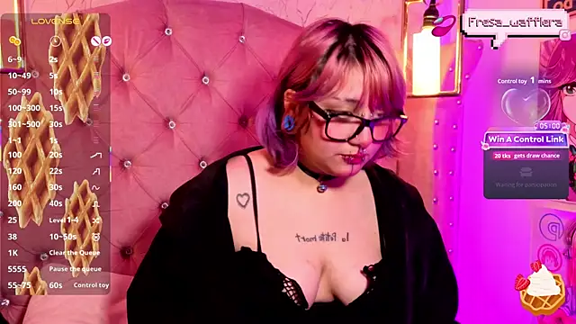 Fresa_wafflera_'s Live XXX Chat