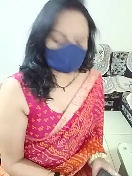 khushikhushi Adlı Modelin Canlı XXX Sohbeti