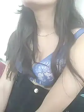 sitara_singh_ Adlı Modelin Canlı XXX Sohbeti