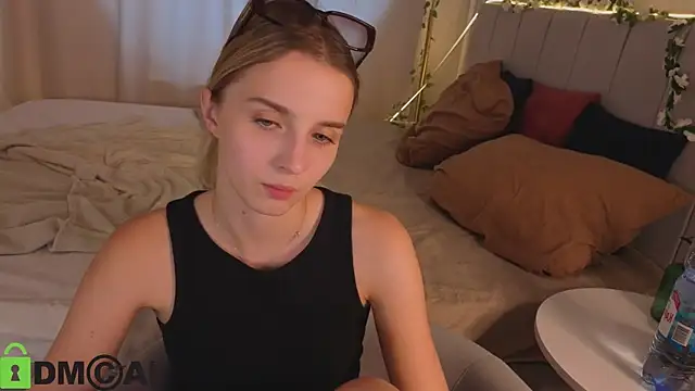 L1na_Reeds' Live XXX Chat