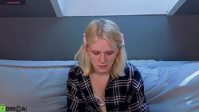 Lilly_Jhonass লাইভ XXX চ্যাট