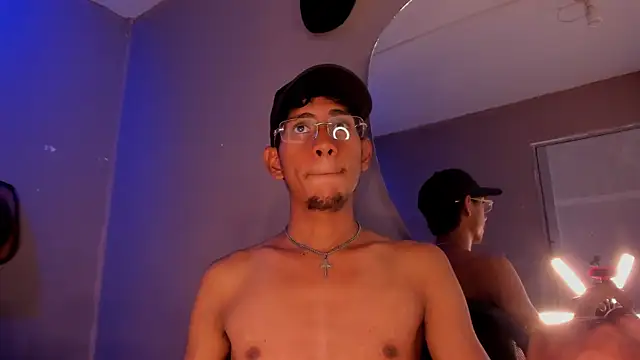 Chat XXX ao vivo de Nick_Collins18