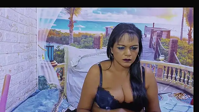 Chat +18 de indianswtbella ao vivo