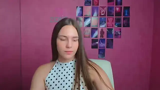 Chat +18 de Kyara_ra ao vivo