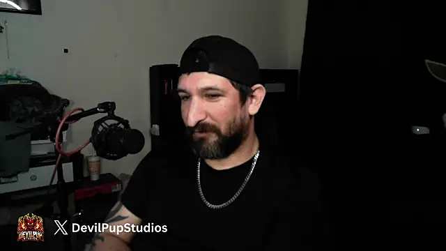 Chat +18 de DevilPup75_ ao vivo
