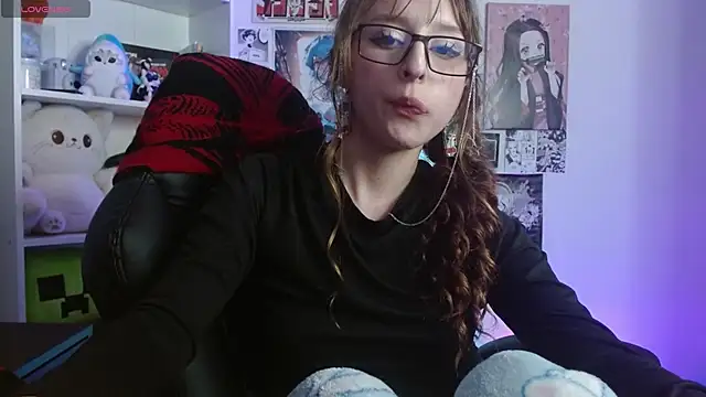 CelesteAyase Adlı Modelin Canlı XXX Sohbeti