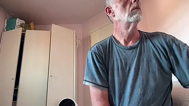 PierPesaroX Live XXX Chat