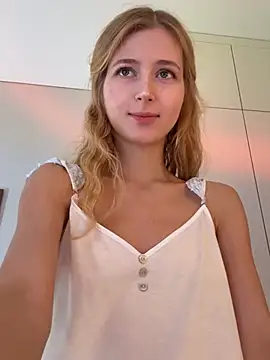 LunaRase's Live XXX Chat