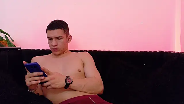 Czat XXX na żywo – Apolo_Warrior
