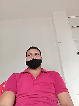 Rashi__75 Adlı Modelin Canlı XXX Sohbeti