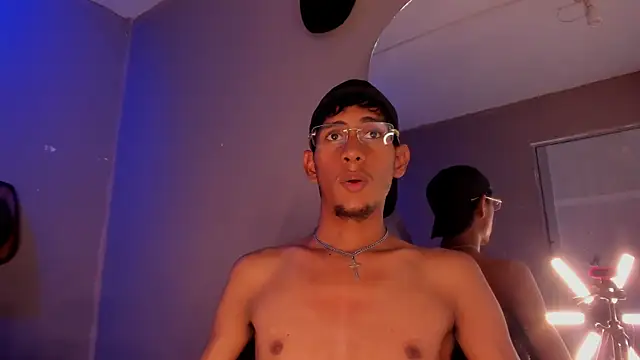 Nick_Collins18 – Live XXX-chat