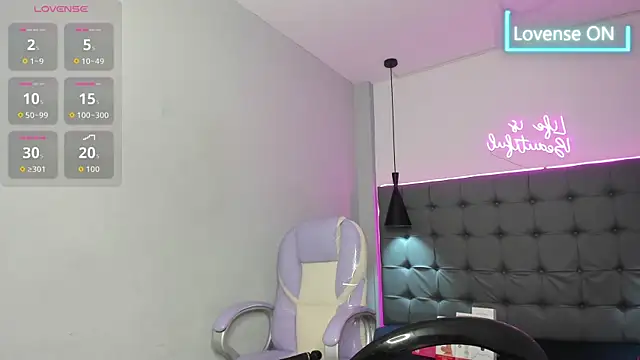 Chat XXX en directo de scarletcherry18
