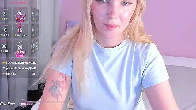 Fluffy_Monica Chat XXX in diretta