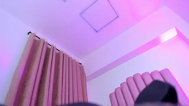 Lana_fox01 লাইভ XXX চ্যাট