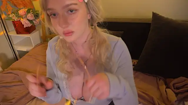 ELLIEJAY's Live XXX Chat