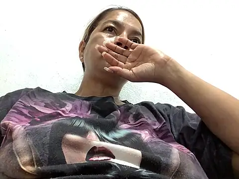 Jlo_69 লাইভ XXX চ্যাট