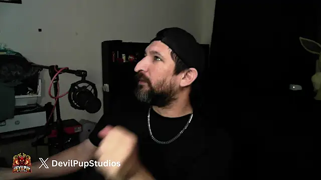 DevilPup75_ লাইভ XXX চ্যাট