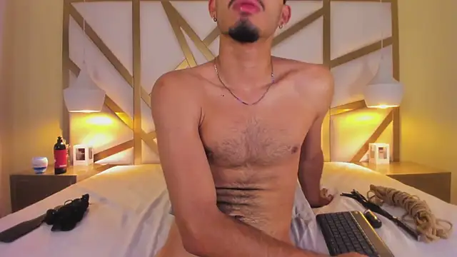 Jaxon_Carter লাইভ XXX চ্যাট