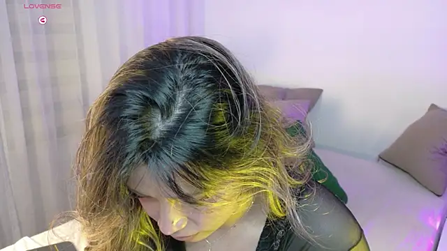 KylieVennet লাইভ XXX চ্যাট