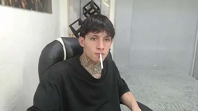 Cry_thereal XXX чат на живо