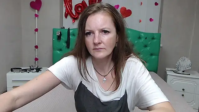 Živý XXX chat MeganPirs
