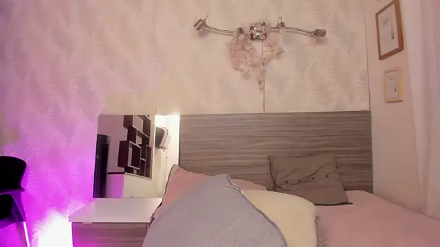 Isisjames লাইভ XXX চ্যাট
