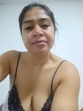LexyJohnnes_ লাইভ XXX চ্যাট