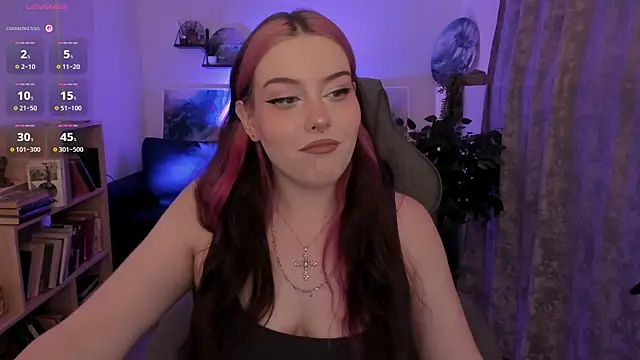 CoraMiel Live XXX-chat