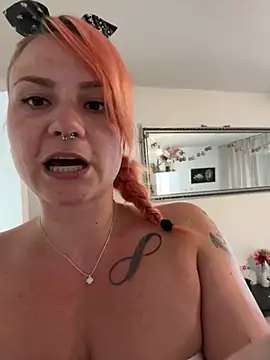 Fiebie_licious_ Chat XXX live