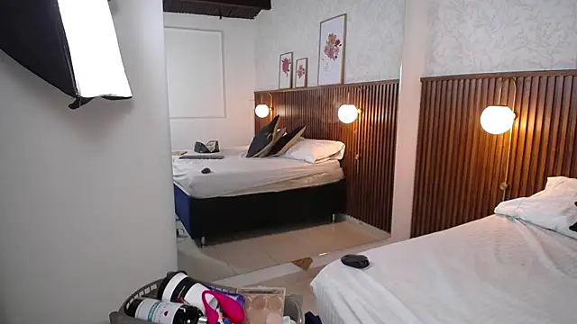 Živý XXX chat Ariana_Wayne