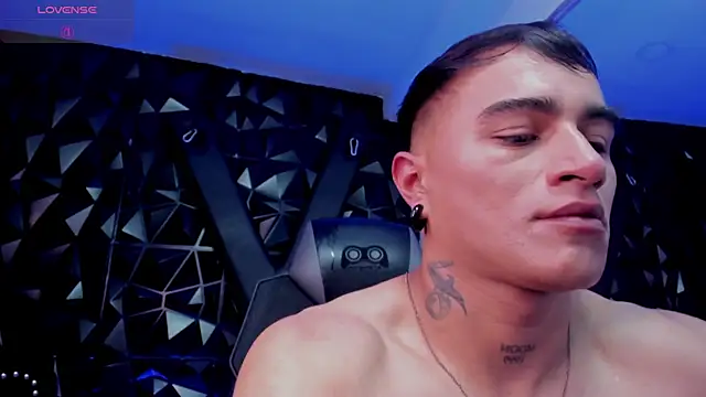 LiamDeeps élő XXX-chatje