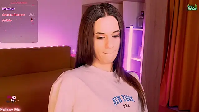 ItsAlisia élő XXX-chatje