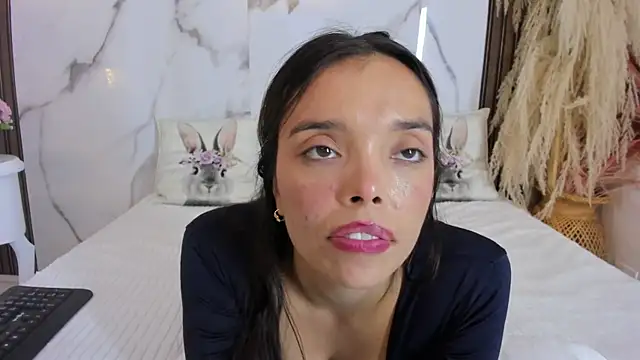hannahill69 élő XXX-chatje