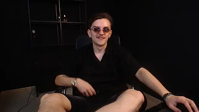 Živý XXX chat FelixStarkk