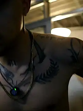 AlphaMasterXxx 现场XXX聊天
