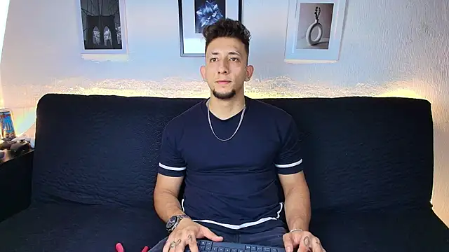 Sr_Maykol Chat XXX in diretta