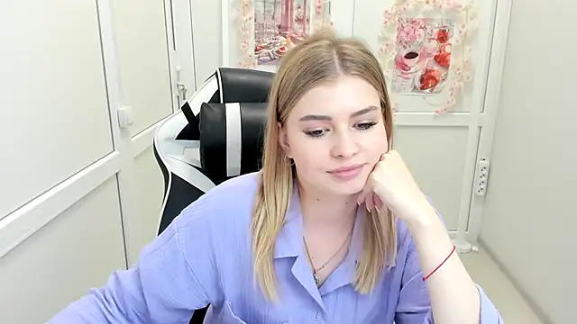 BrielleStorm's Live XXX Chat