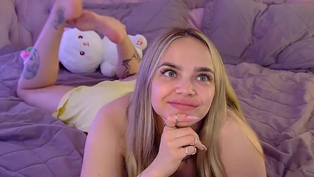 AnitaVenture Chat XXX in diretta