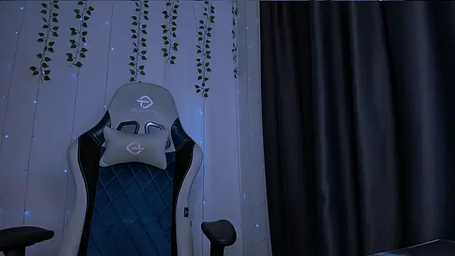 Živý XXX chat KarlaSim