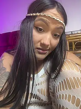iamsara_21 লাইভ XXX চ্যাট