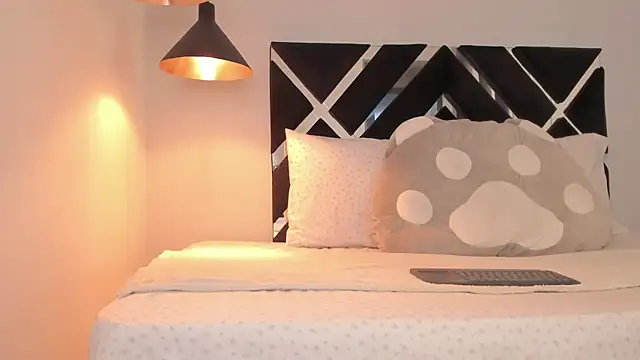 دردشة Miia_Thompsonn الجنسية المباشرة