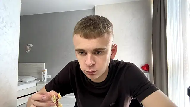 SoloFury 现场XXX聊天