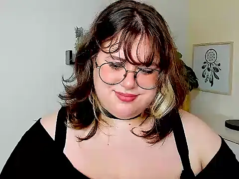 OpheliaLush লাইভ XXX চ্যাট
