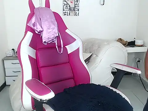 Adam_Morgan2 Adlı Modelin Canlı XXX Sohbeti