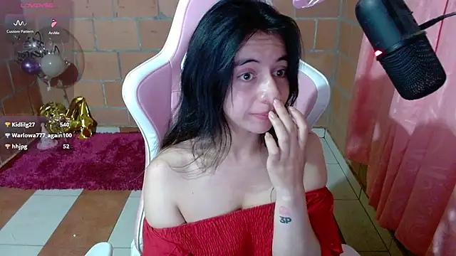 Maggie_Fox3 লাইভ XXX চ্যাট