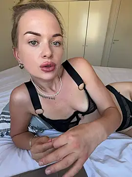 Živý XXX chat ElenaRebelle
