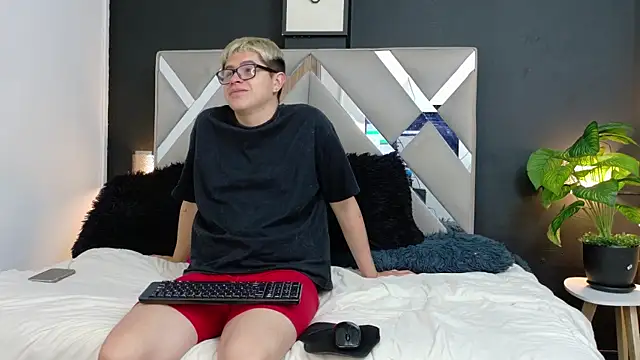 Evie_demn XXX чат на живо