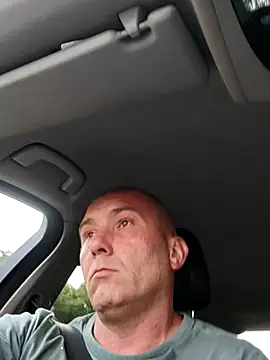 Živý XXX chat IronedTitan