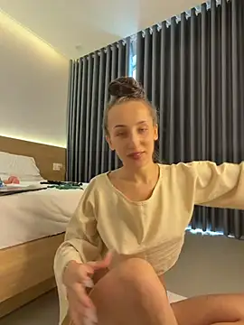 FlexibleDoll_ Live XXX Chat